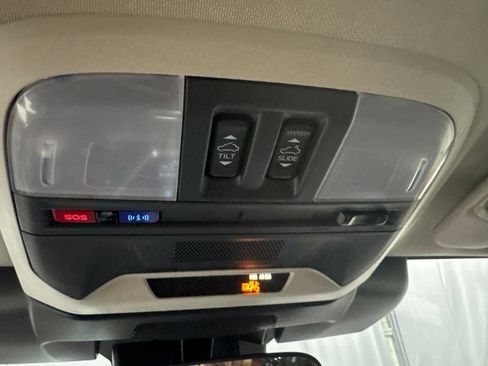 Certified 2025 Subaru Crosstrek 2.5i Premium AWD/4WD image 11