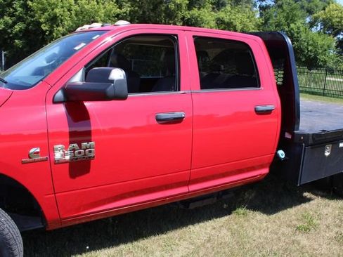 Used 2018 RAM 3500 Tradesman w/ Chrome Appearance Group AWD/4WD image 13
