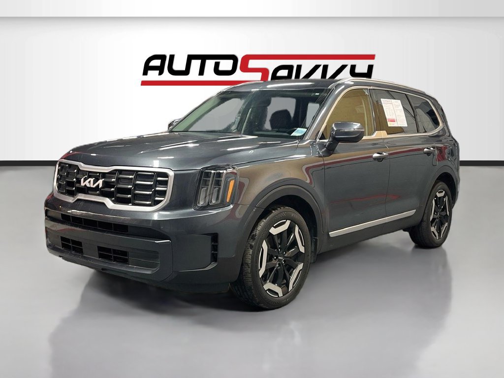 Used 2023 Kia Telluride S AWD/4WD image 3