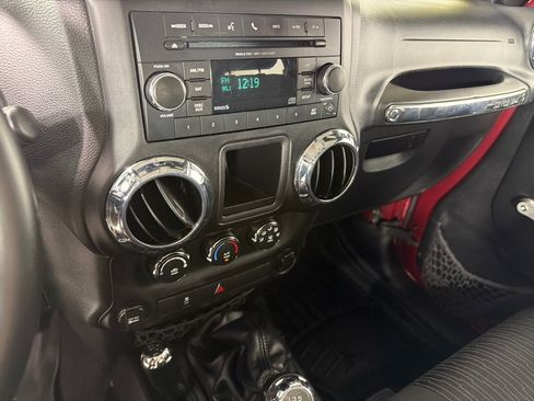 Used 2012 Jeep Wrangler Sport w/ Connectivity Group AWD/4WD image 14