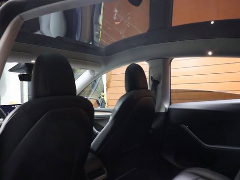Used 2023 Tesla Model Y Performance AWD/4WD image 41