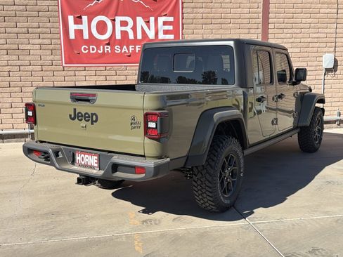 New 2025 Jeep Gladiator Willys image 8