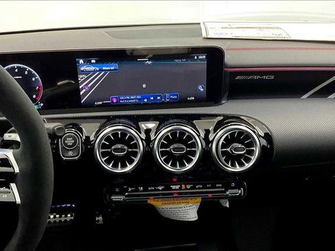 New 2025 Mercedes-Benz CLA 35 AMG 4MATIC image 18