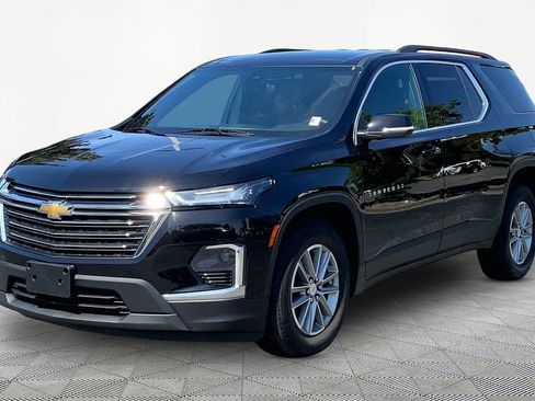 Used 2023 Chevrolet Traverse LT AWD/4WD image 3