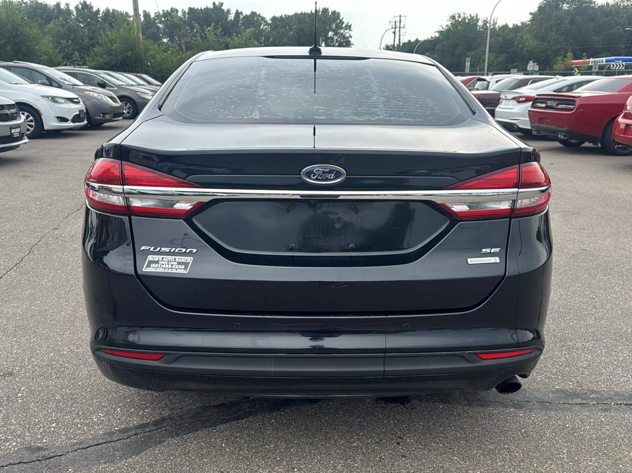 Used 2018 Ford Fusion SE w/ Fusion SE Technology Package FWD image 6