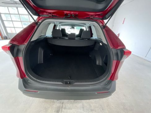 Used 2025 Toyota RAV4 XLE AWD/4WD image 23