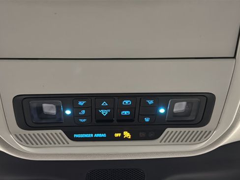 Used 2025 Ford Expedition Platinum AWD/4WD image 35