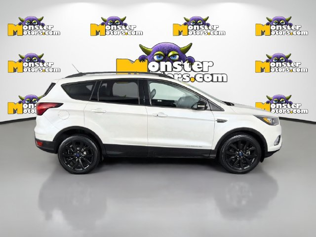 Used 2019 Ford Escape Titanium AWD/4WD image 4