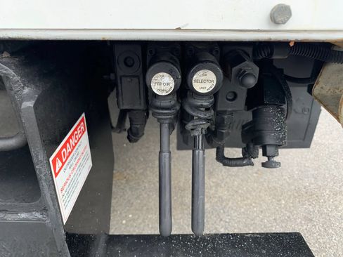 Used 2019 Ford F550 4x4 Regular Cab Super Duty image 38