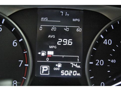 Used 2025 Nissan Kicks Play S image 13