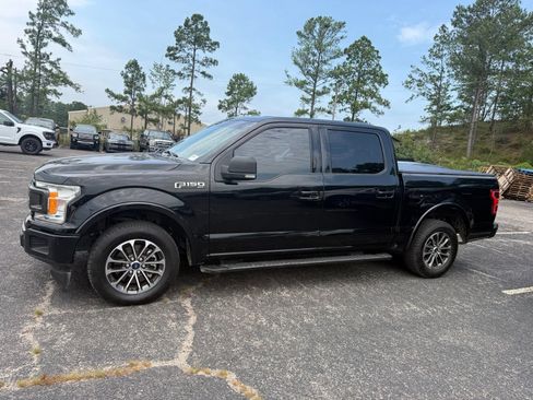 Used 2018 Ford F150 XLT w/ Equipment Group 302A Luxury RWD image 4