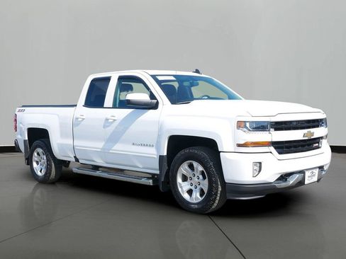 Used 2017 Chevrolet Silverado 1500 LT w/ All Star Edition image 4