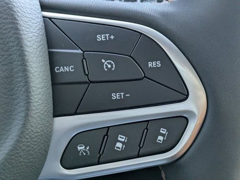 New 2026 Chrysler Pacifica Pinnacle image 22