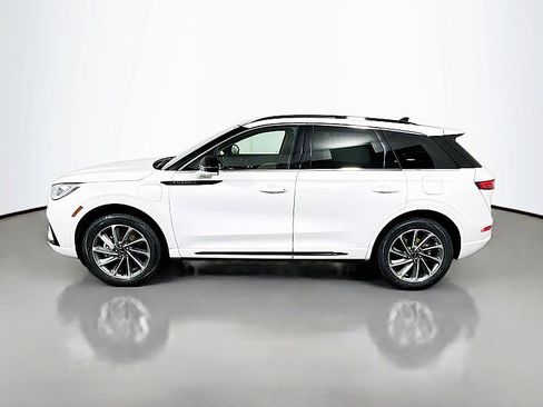 New 2026 Lincoln Corsair Grand Touring image 4