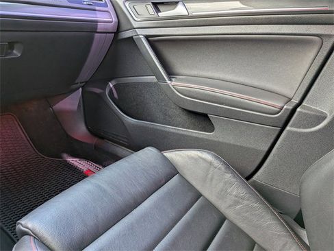 Used 2021 Volkswagen GTI Autobahn image 15