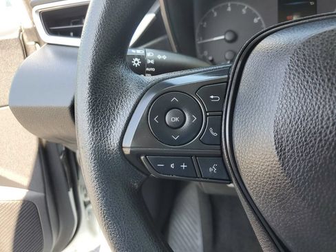 Used 2023 Toyota Corolla LE FWD image 28