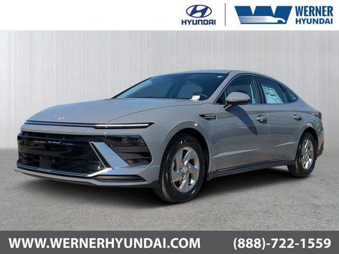 New 2026 Hyundai Sonata SE image 1