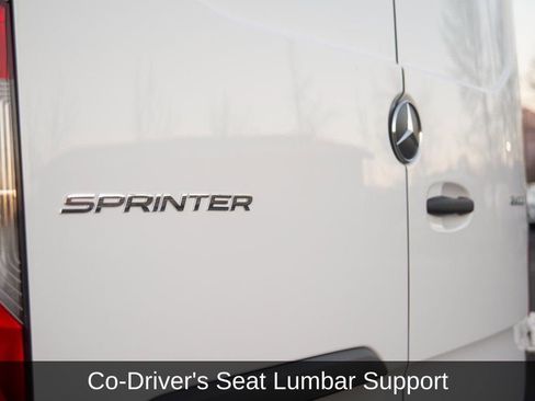 Used 2025 Mercedes-Benz Sprinter 2500 image 21