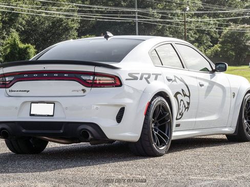 Used 2021 Dodge Charger SRT Hellcat w/ Harman/Kardon Audio Group RWD image 8
