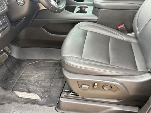 Used 2021 Chevrolet Tahoe Z71 w/ Z71 Off-Road Package image 21