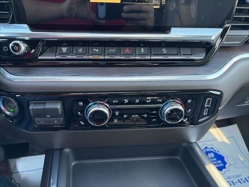 New 2026 GMC Sierra 2500 SLT w/ SLT Premium Package image 23