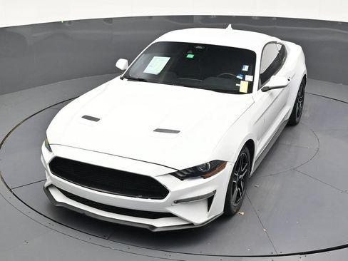 Used 2022 Ford Mustang Premium RWD image 19