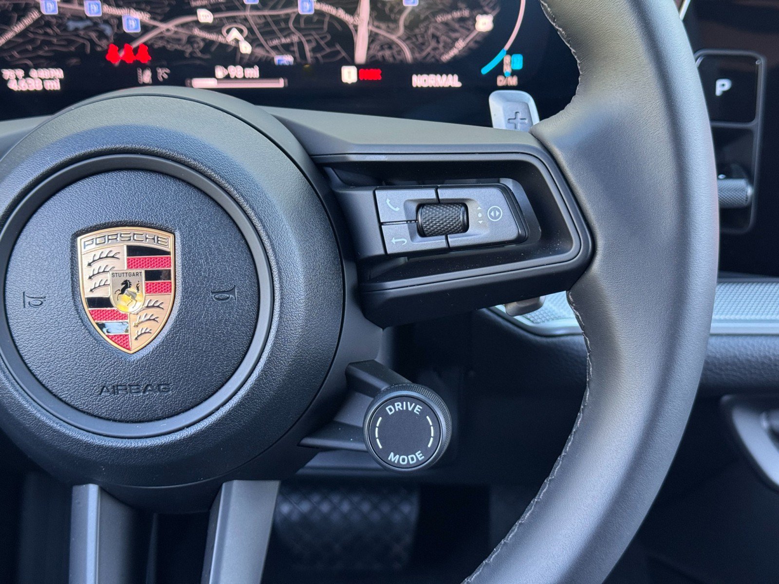 Used 2026 Porsche Cayenne AWD/4WD image 22