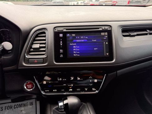 Used 2017 Honda HR-V EX image 24