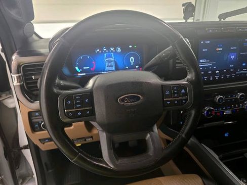 Used 2023 Ford F250 Lariat w/ Chrome Package AWD/4WD image 13