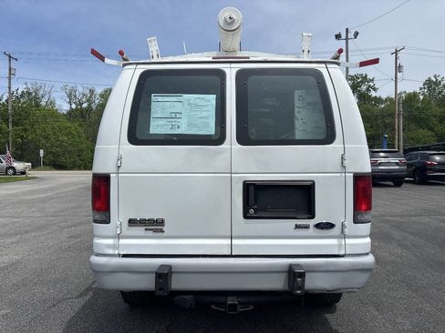 Used 2011 Ford E-250 and Econoline 250 w/ PWR Group RWD image 6