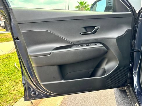 New 2026 Hyundai Kona SE FWD image 15