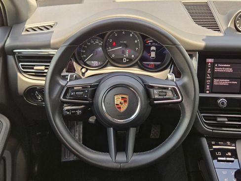 Used 2024 Porsche Macan AWD/4WD image 20