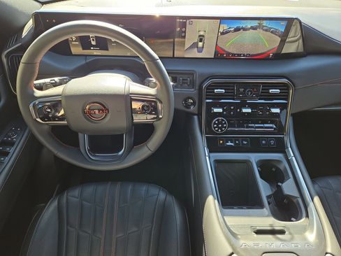 Used 2025 Nissan Armada PRO-4X w/ Pro-4X Premium Package image 14