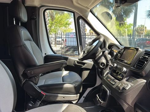 Used 2024 RAM ProMaster 2500 w/ Safety Group image 10