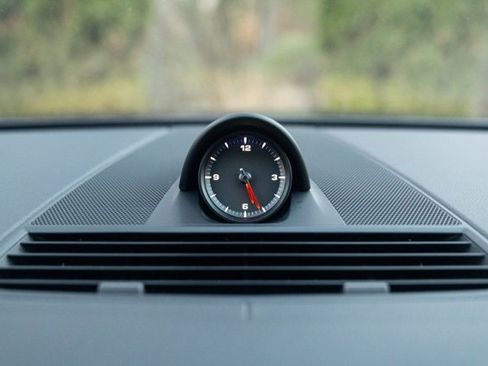 Used 2023 Porsche Panamera 4 Platinum Edition image 26