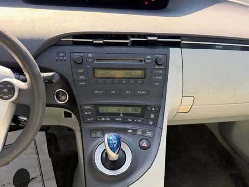 Used 2010 Toyota Prius Two FWD image 16