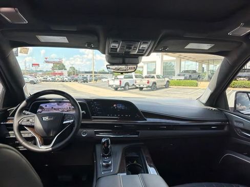 Used 2023 Cadillac Escalade ESV Premium Luxury Platinum w/ LPO, Floor Liner Package AWD/4WD image 8