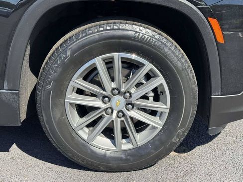 Used 2023 Chevrolet Traverse LT AWD/4WD image 28