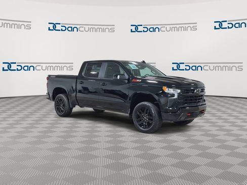 Used 2026 Chevrolet Silverado 1500 LT Trail Boss w/ Safety Package AWD/4WD image 2