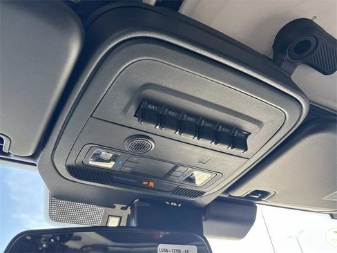 New 2025 Ford Bronco Badlands image 29