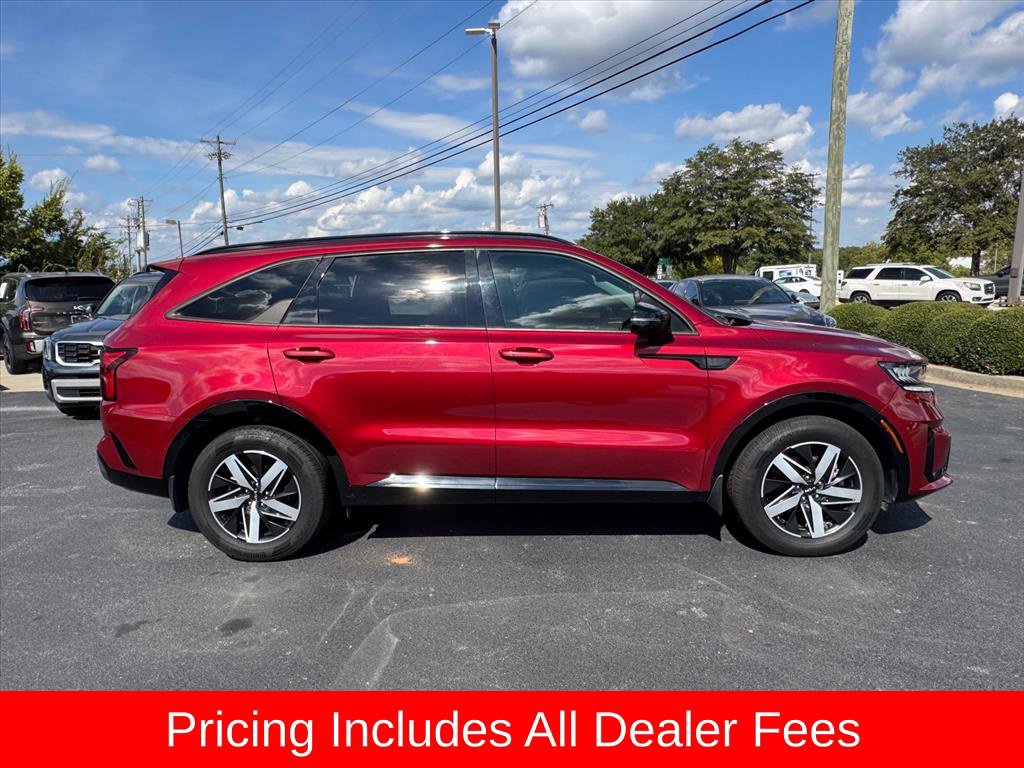 Used 2023 Kia Sorento S FWD image 2
