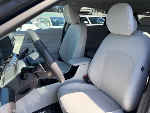 Used 2024 Hyundai Kona SEL image 20