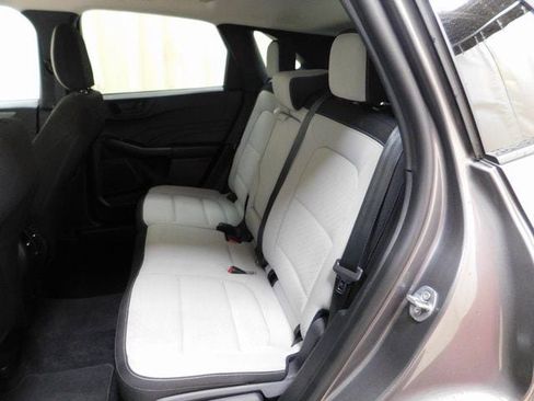 Used 2025 Ford Escape Active image 10