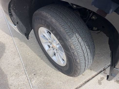 Used 2025 Chevrolet Silverado 1500 LT image 32