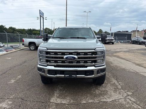 Used 2025 Ford F250 Lariat w/ Lariat Ultimate Package AWD/4WD image 2