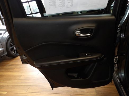 Used 2021 Jeep Compass Latitude w/ Convenience Group image 20