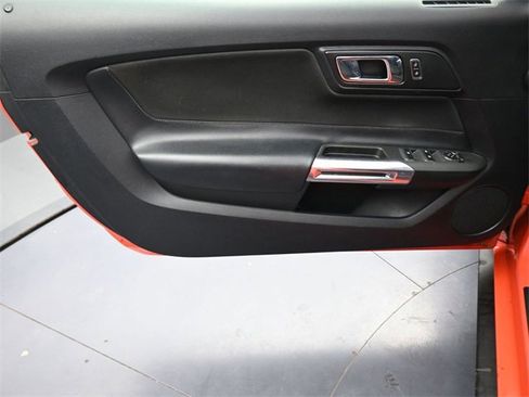 Used 2015 Ford Mustang Convertible w/ Equipment Group 051A image 36