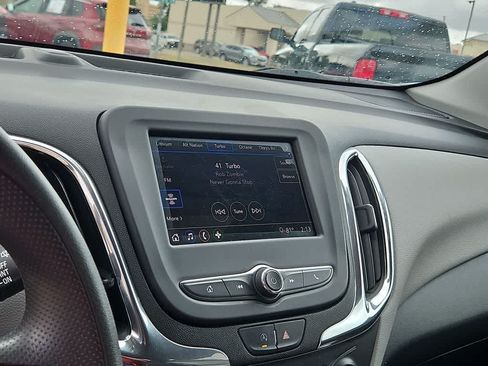Used 2023 Chevrolet Equinox LS w/ LS Convenience Package FWD image 24