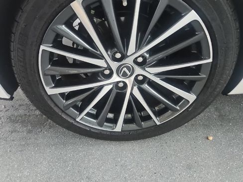 Used 2025 Lexus ES 350 w/ Premium Package FWD image 5