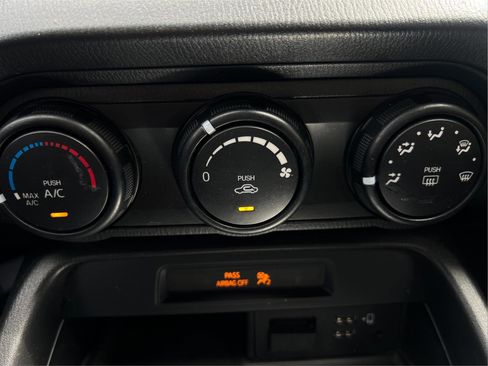 Used 2022 MAZDA MX-5 Miata Sport image 29